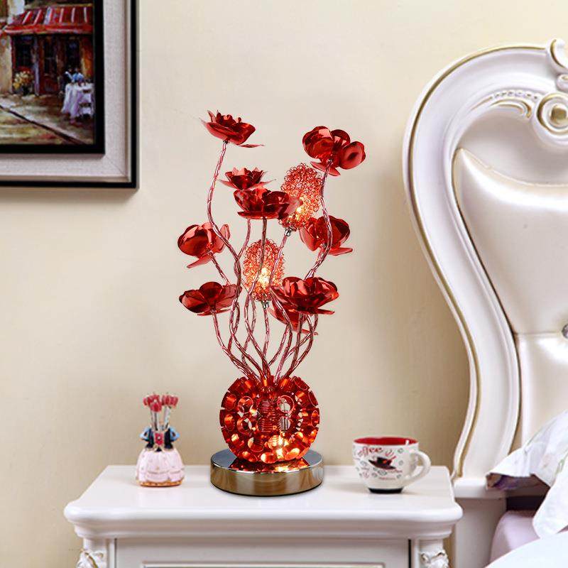 新款创意床头北欧小台灯现代灯卧室LED铝材红色玫瑰落地台灯