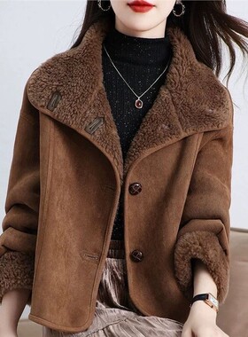 2025新款鹿皮绒短款皮草大衣小个子女士羊羔绒保暖皮毛一体绒外套