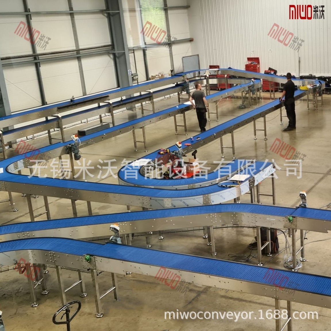 网带式输送机 食品纸箱爬坡提升 滚珠带式输送线 挡板爬坡网带线