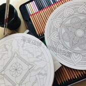 曼陀罗彩绘涂色纸DIY减压静心装 饰画儿童创意美术圆形禅绕画纸砖