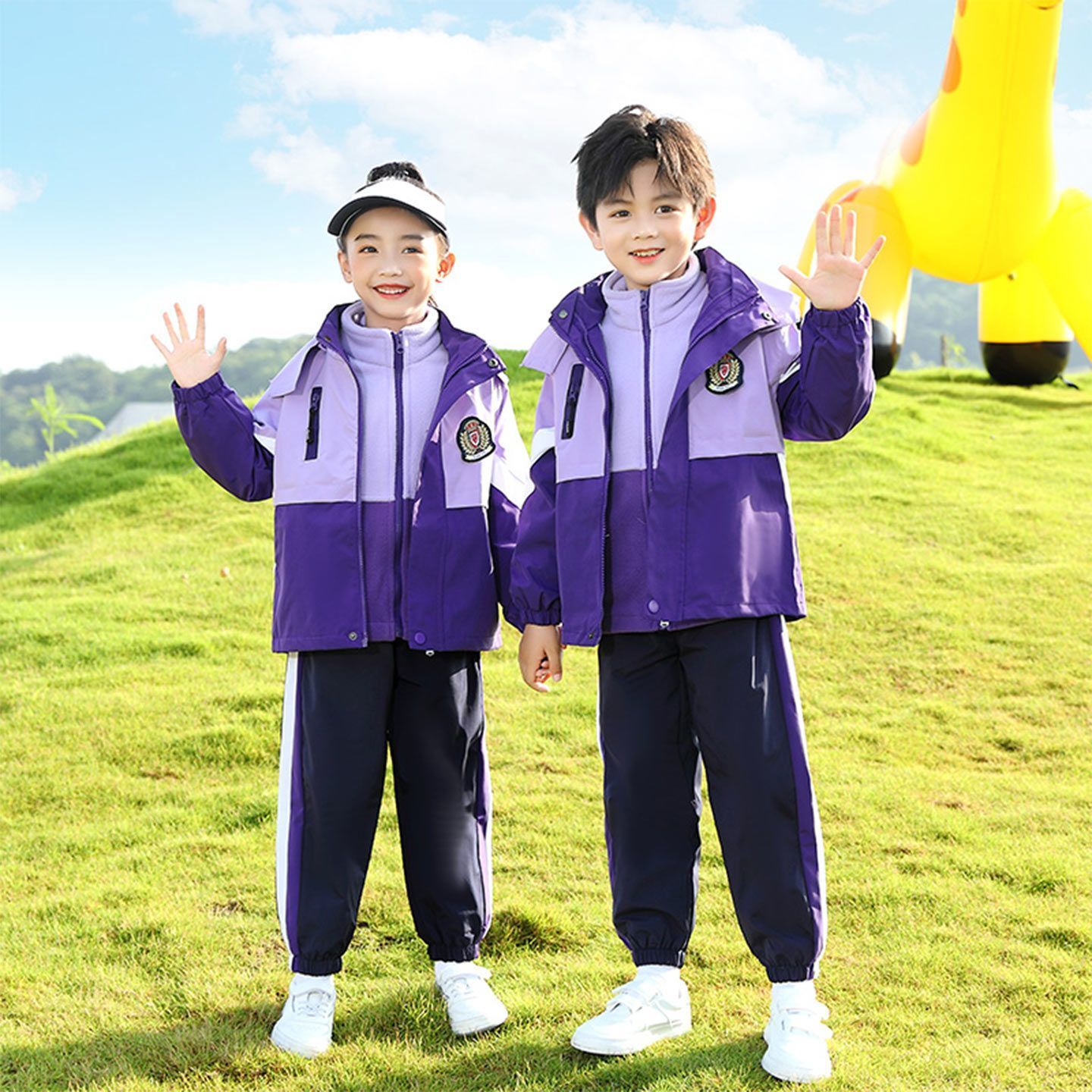 小学生校服幼儿园园服冲锋衣春秋套装连帽防风防寒保暖三件套班服