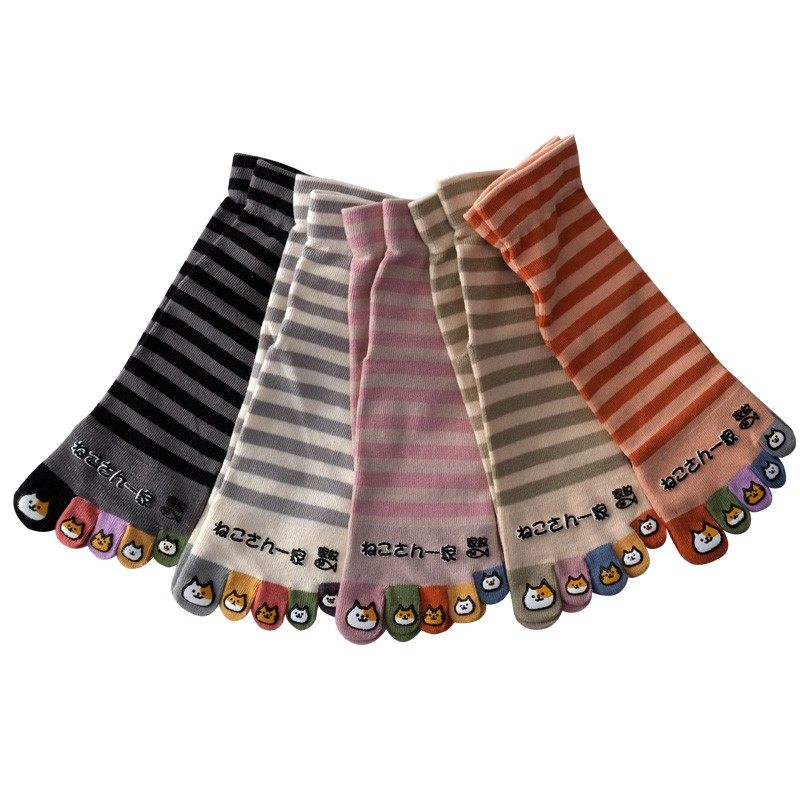 内田秋冬中筒卡通印胶棉五指袜女款可爱宽口不勒腿脚趾女纯棉袜子