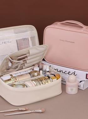 invite.l大容量化妆包网红2024新款女款外出随身携带便携式收纳袋