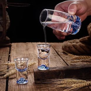 白酒瓶分酒器高档白酒杯分酒器家用套装水晶玻璃蓝山酒壶客厅茶几