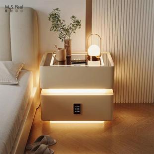 悬浮式轻奢简约全实木智能床头柜带灯一体感应灯2025款暗格密码锁