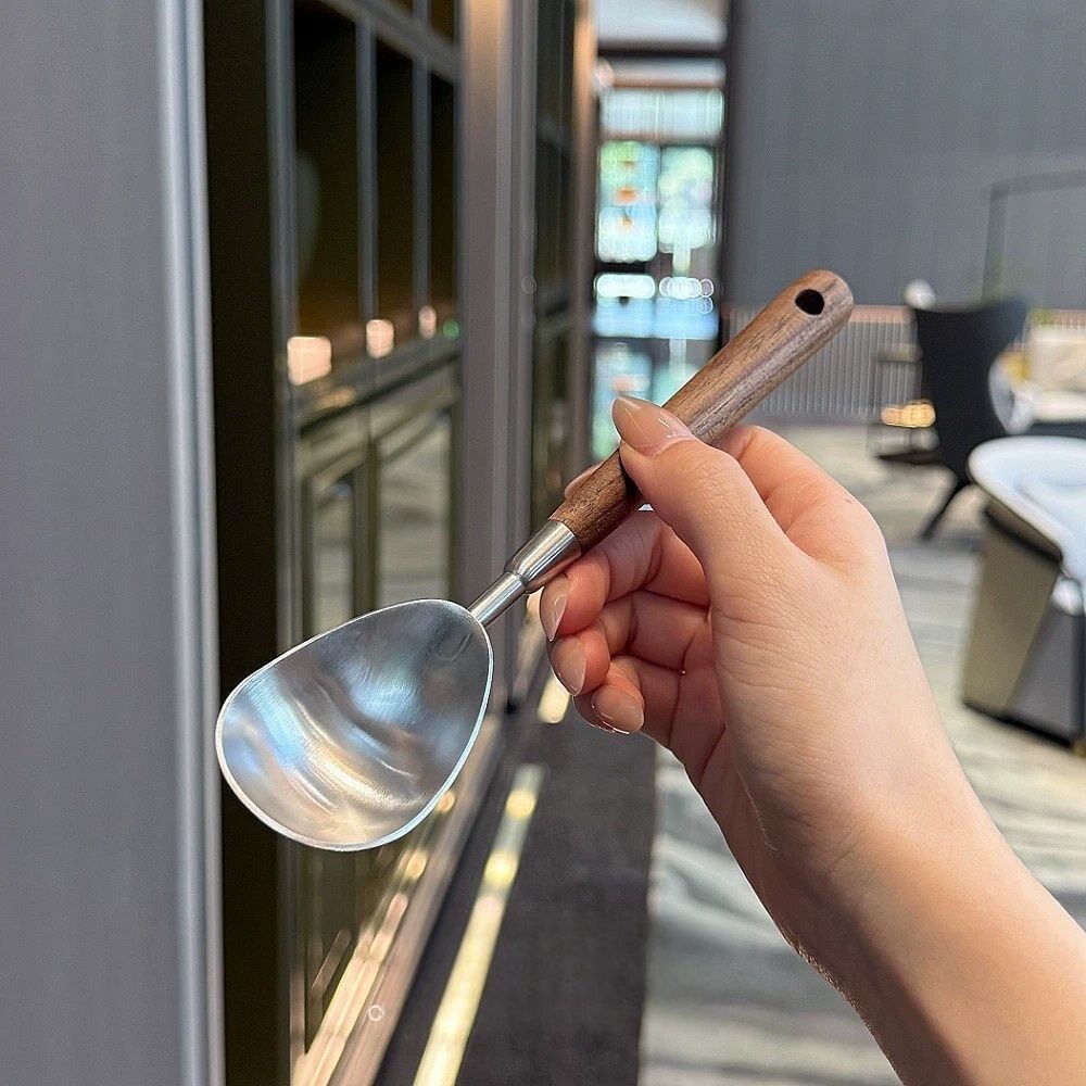 仿胡桃木柄加厚不锈钢水果挖勺