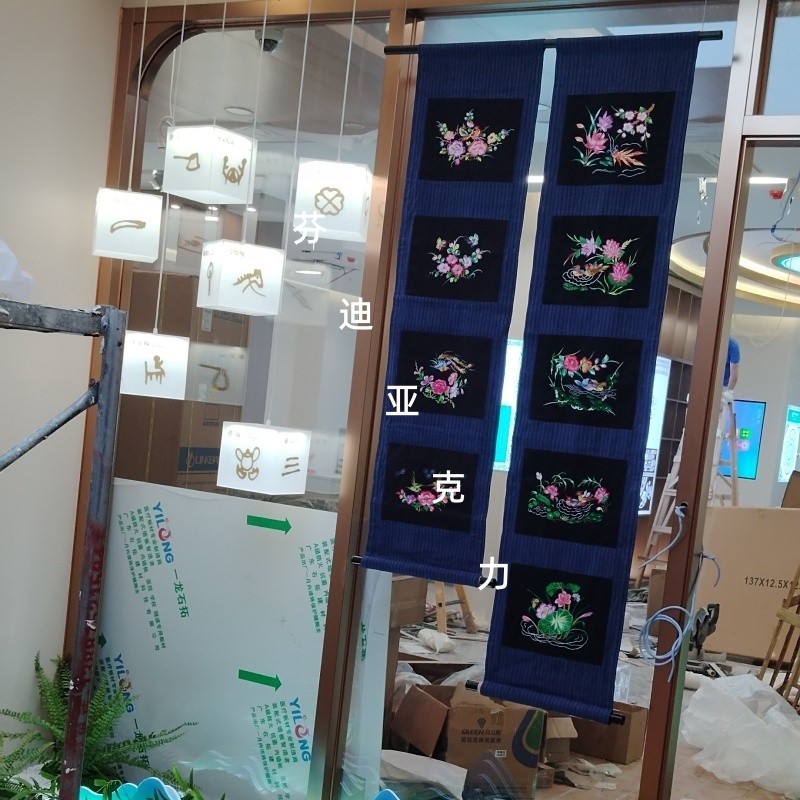 冰裂板云丝板灯箱自带纹理吊顶广告牌蚕丝板互动转转墙发光展示盒