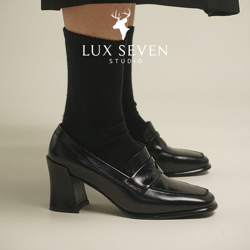 Lux Seven如履平地 中古时髦英伦复古方头中跟乐福鞋皮鞋女