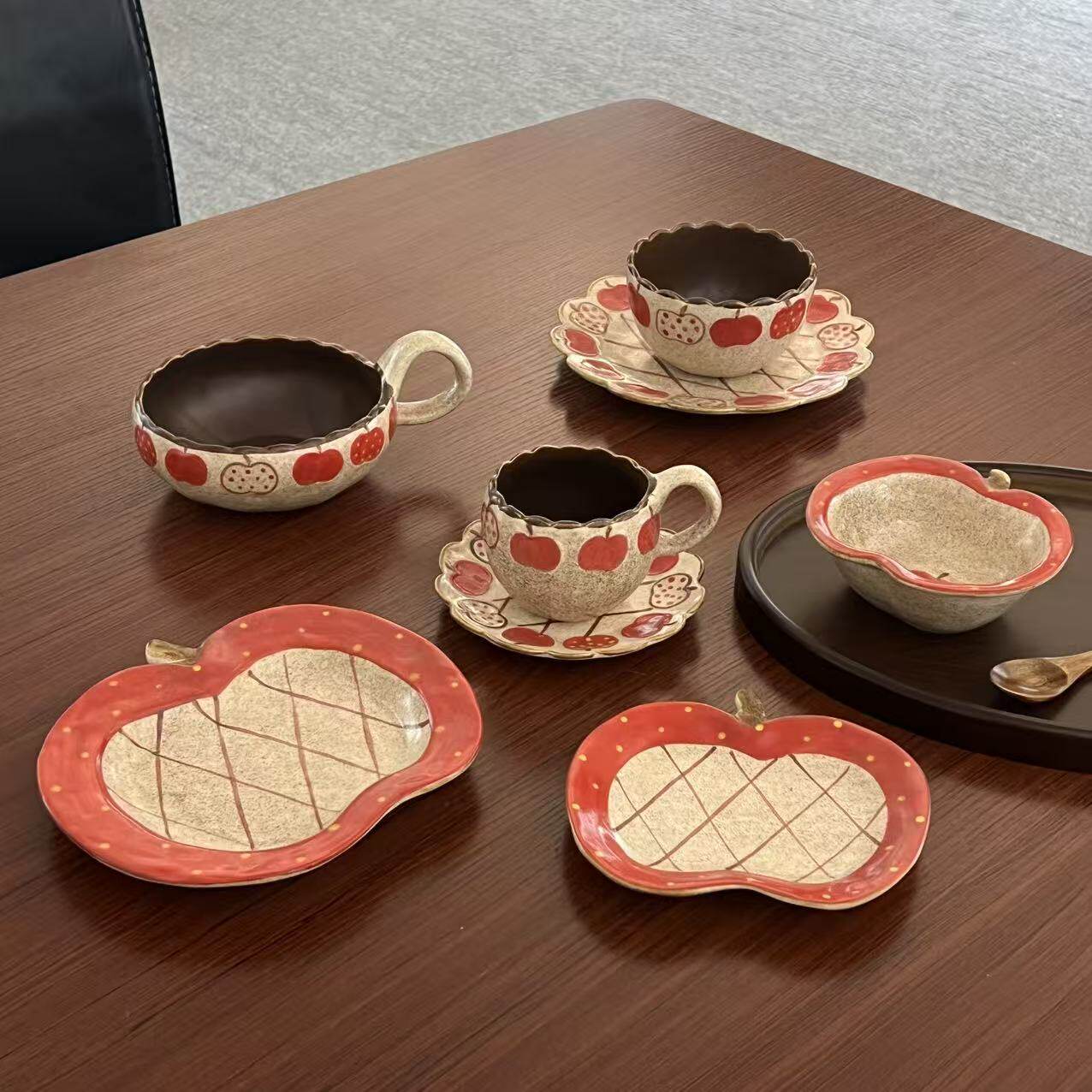 玫瑰家手捏陶瓷咖啡杯碟碗套装苹果方格茶杯碟双耳盘高脚马克杯子