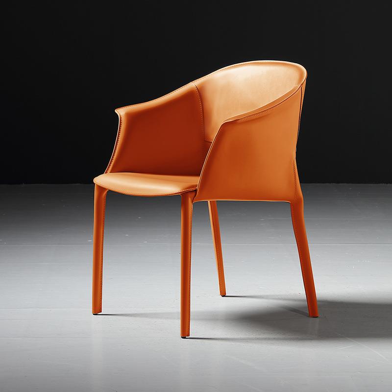 马鞍皮餐椅家用现代简约茶椅轻奢扶手餐椅意式极简设计师书房椅子