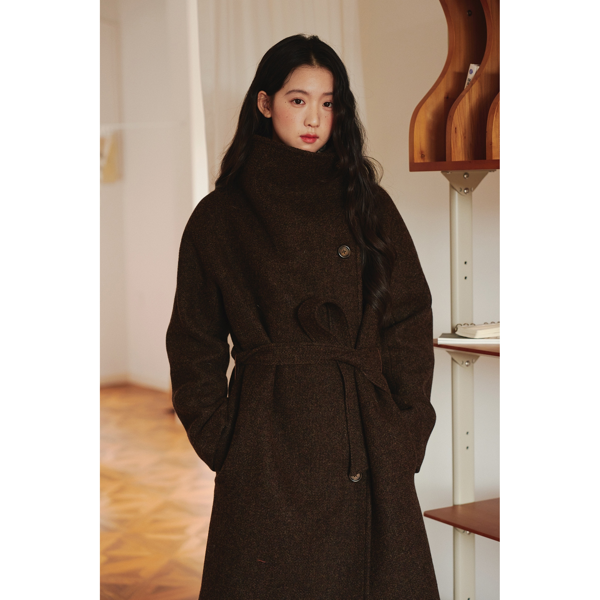 “生姜与橡木”单面尼厚实收腰立领羊毛外套复古肌理感大衣