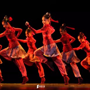 第十二届小荷风采再现花木兰儿童演出服巾帼英雄古装士兵舞蹈汉服