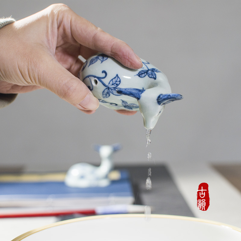 陶瓷手绘砚滴文房水滴壶书滴仿古创意鹿笔搁笔架景德镇动物墨滴