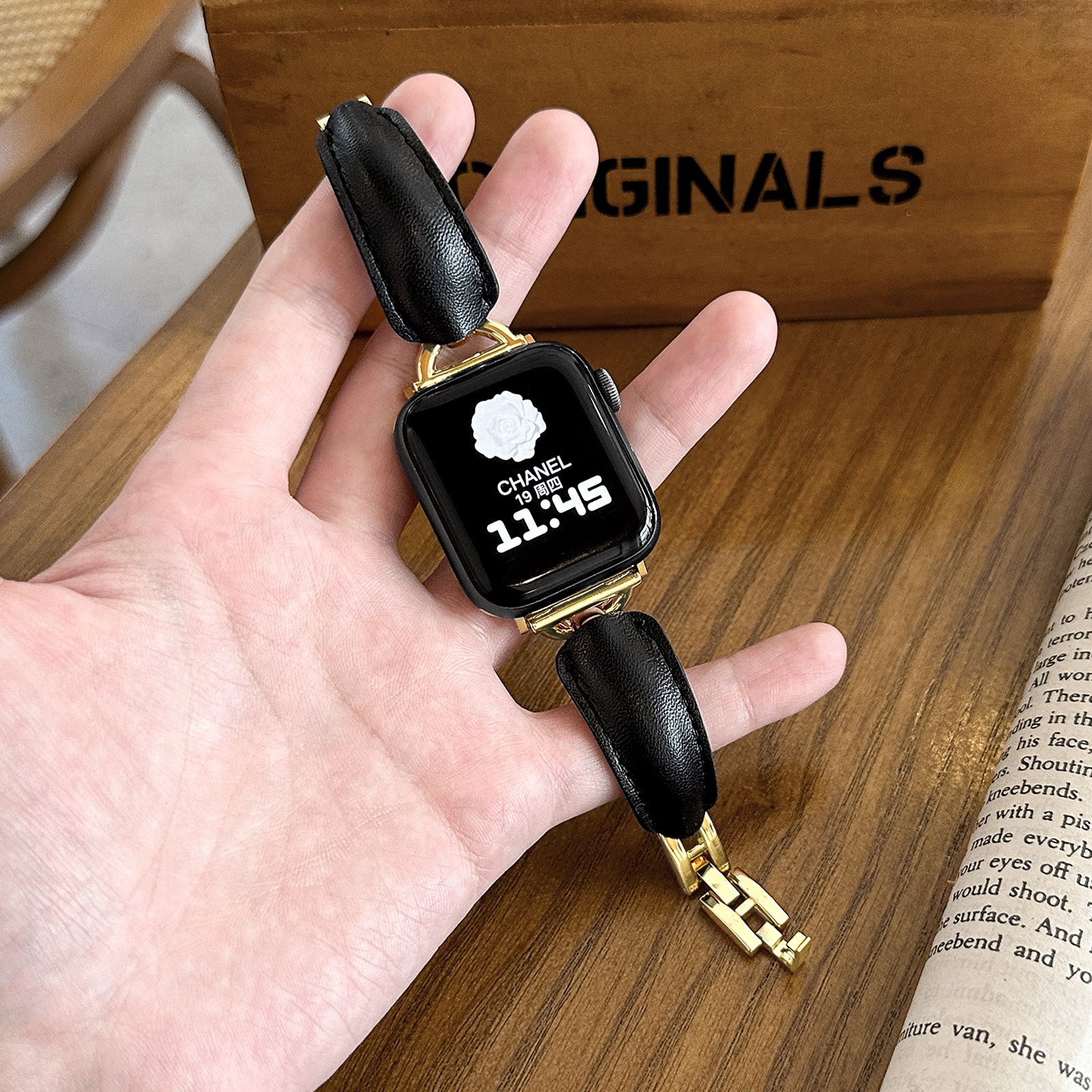 适用iWatch金属手镯拼皮款表带
