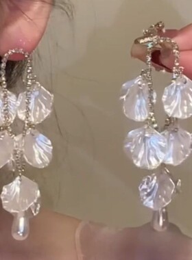 纯银耳钉白色花朵夸张耳环女高级感长款流苏珍珠耳饰新娘独特耳坠