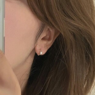 迷你耳圈小耳骨耳扣珍珠简约百搭耳环耳饰2026年超火新款温柔耳环
