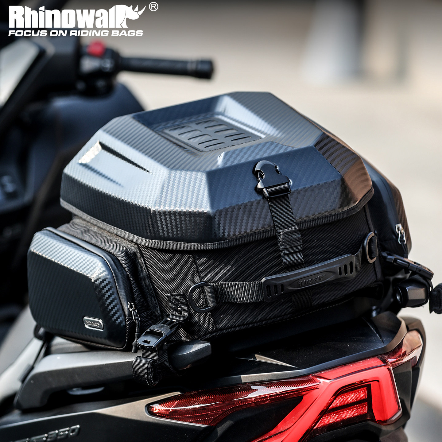 犀牛漫步摩托车尾包全盔头盔包硬壳尾箱防水机车骑行双肩背后座包