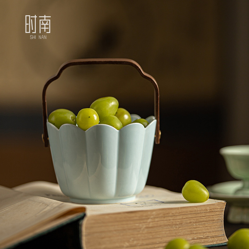 中式小精致水果盘家用客厅陶瓷手提篮轻奢高档茶几干果零食收纳盒