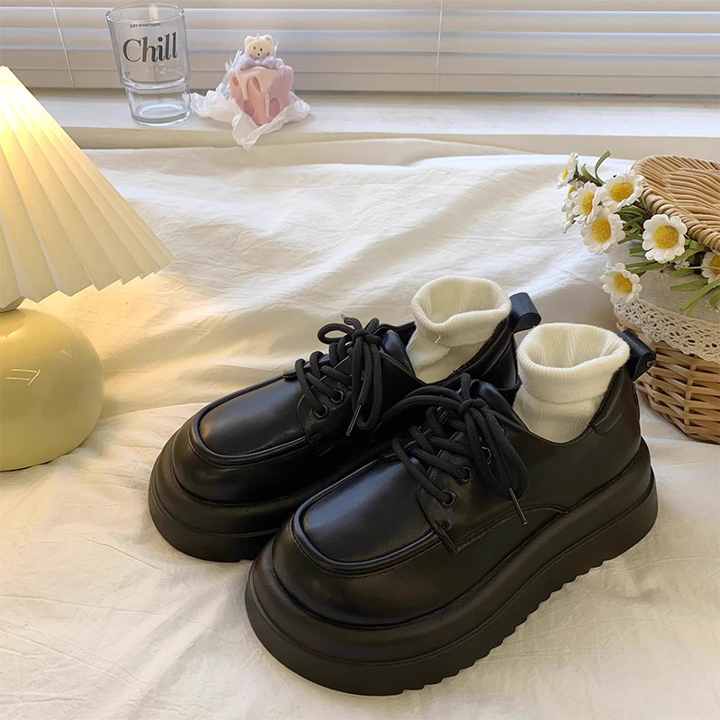 现货软皮扣春日小众绑带包头芭蕾舞平底方扣皮鞋女奶奶油仙女风版