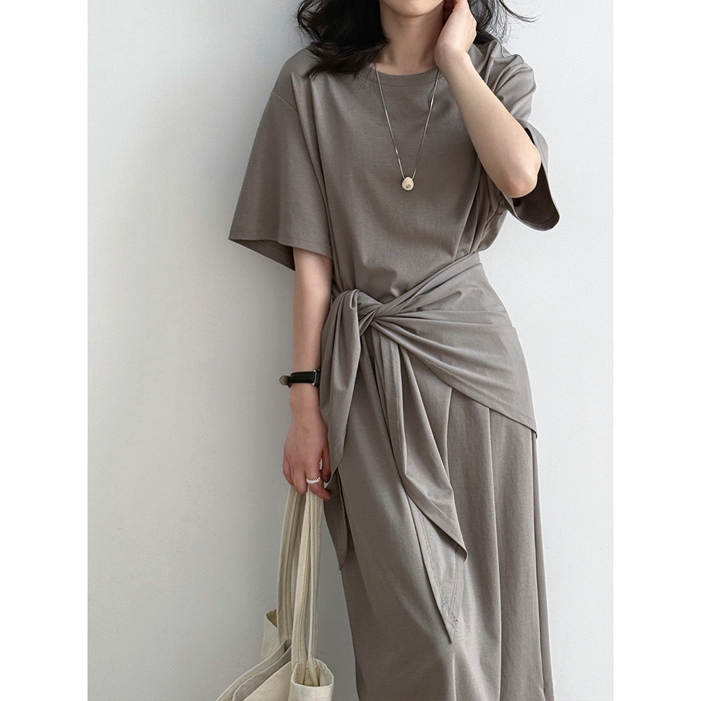 简约圆领短袖低饱和色连衣裙夏季新款披肩腰带两用宽松长裙
