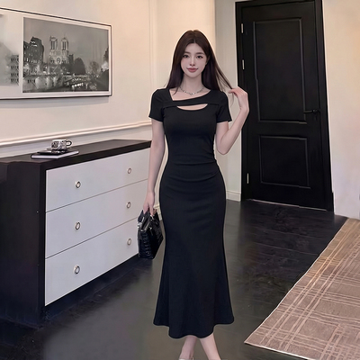 2026夏季新款女时尚设计感裙子法式名媛气质收腰显瘦连衣裙D6896