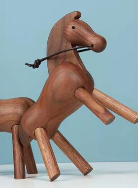 北美黑胡桃木动物小木马创意客厅装饰品实木北欧丹麦木偶车载摆件
