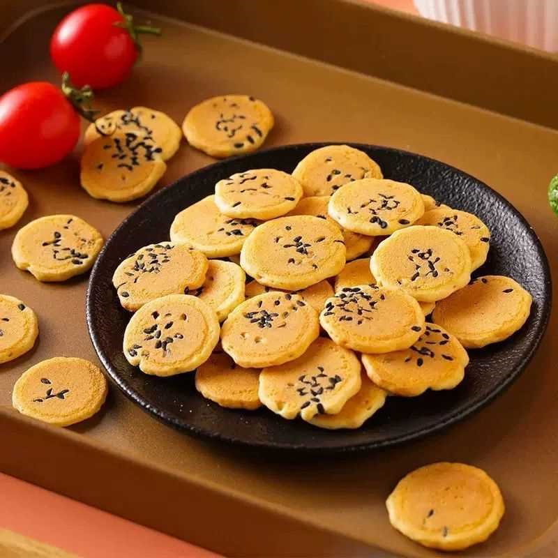小丸煎饼香脆白黑芝麻鸡蛋薄脆饼干多口味岩板烧