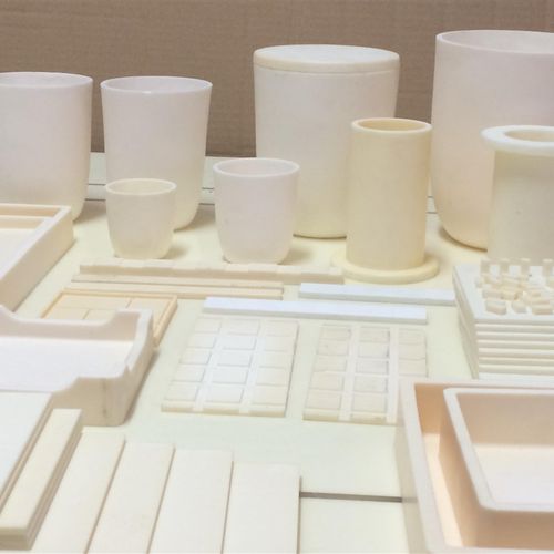 99瓷氧化铝耐高温刚玉坩埚弧形耐高温1750度长期使用质量稳定优异