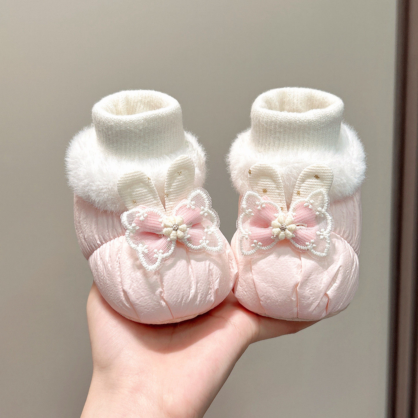 秋冬婴儿鞋初生宝宝鞋子0到6个月棉鞋新生儿鞋袜小月龄女婴步前鞋