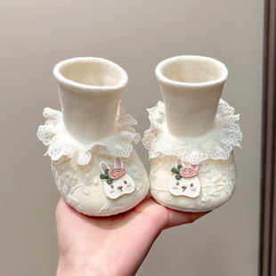 春秋新生婴儿鞋袜0-1岁3-6月女宝宝蕾丝公主保暖防滑学步地板袜鞋