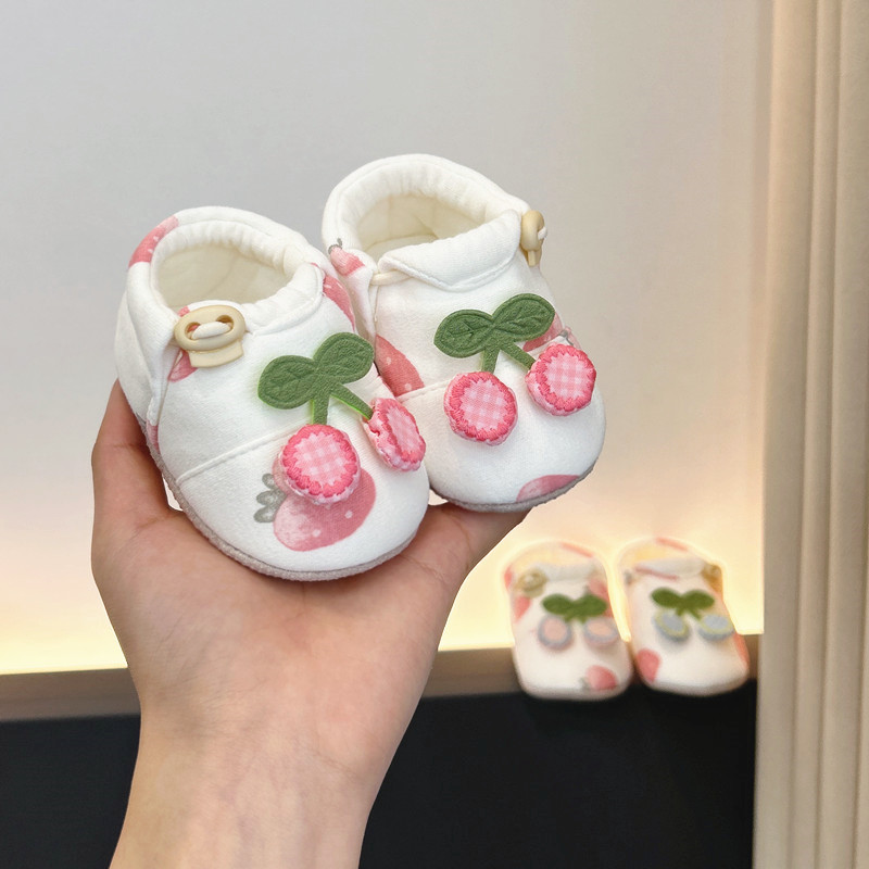 春秋季婴幼儿软布底鞋袜步前鞋