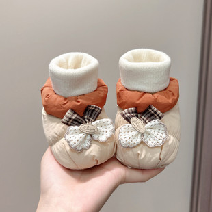 婴儿地板袜鞋春秋款女宝宝公主风软底鞋0到6月冬季加绒保暖防掉鞋