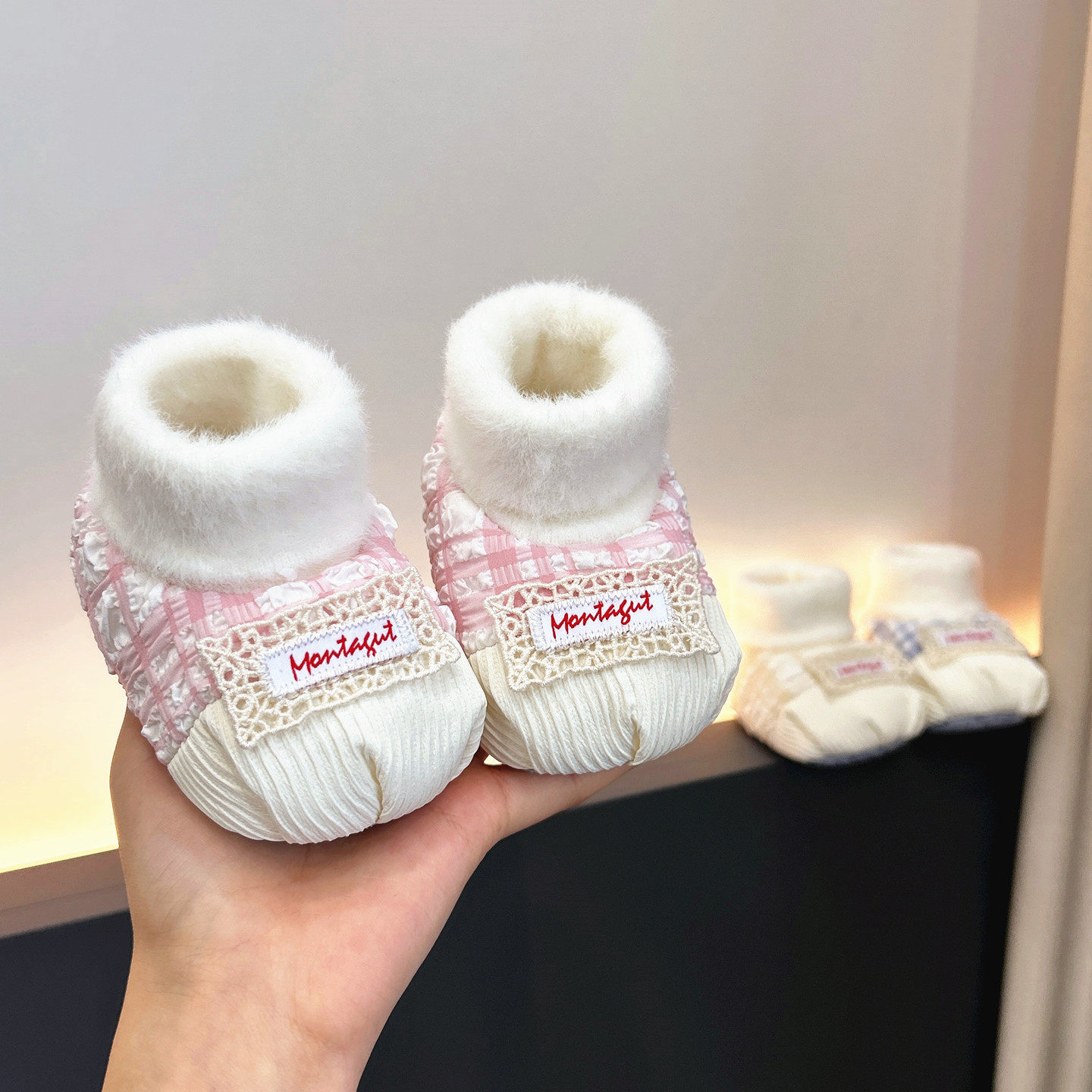 秋冬季婴儿加绒保暖防掉鞋袜