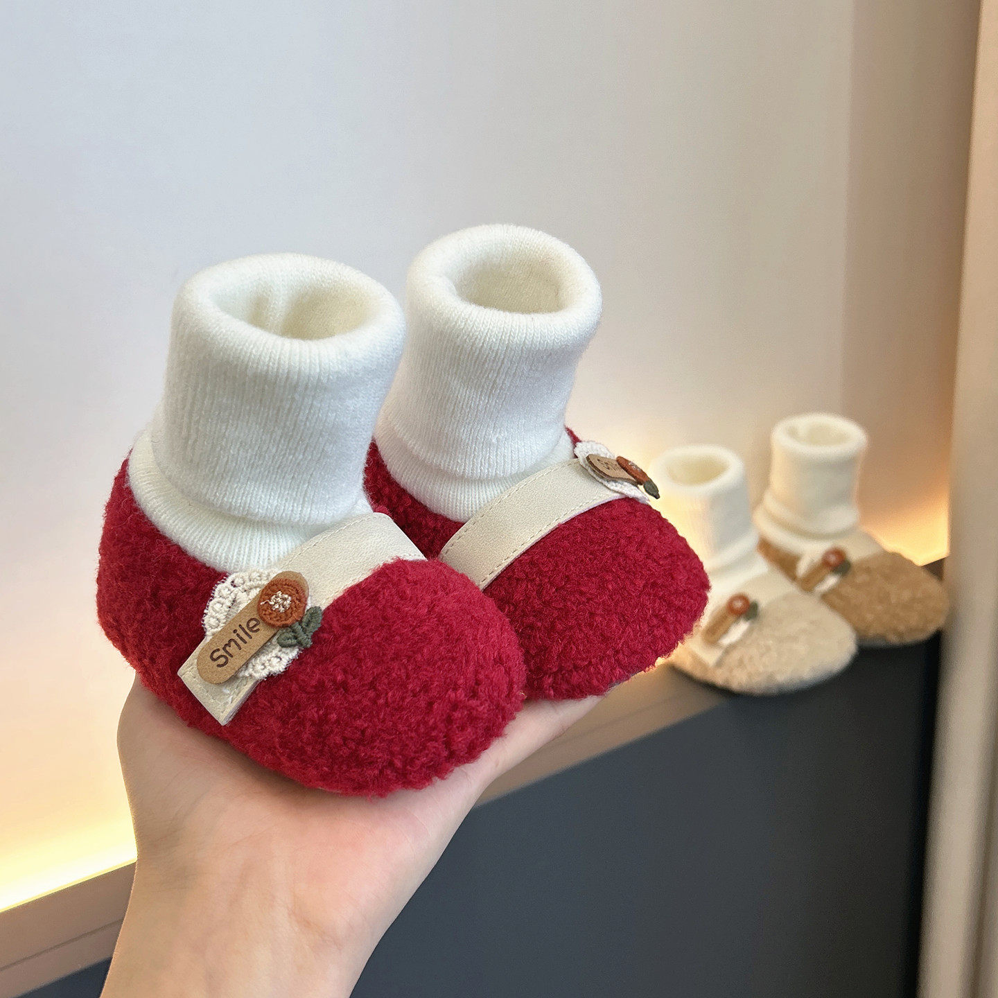 婴儿鞋子冬季新生儿软底防滑棉鞋加绒保暖宝宝鞋一体不掉跟鞋