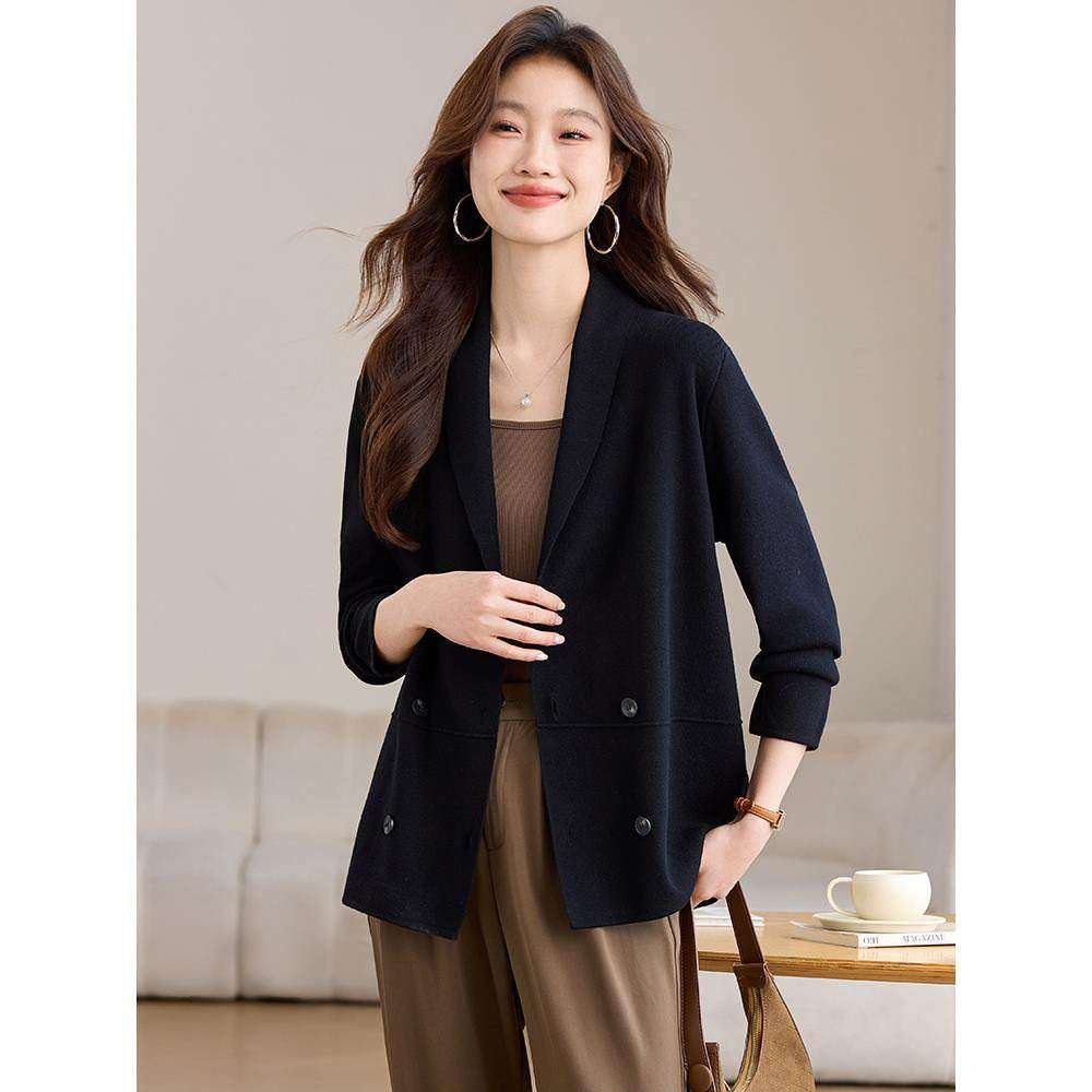 西服外套女款春秋季2025新款今年流行爆款气质职场羊毛针织开衫女