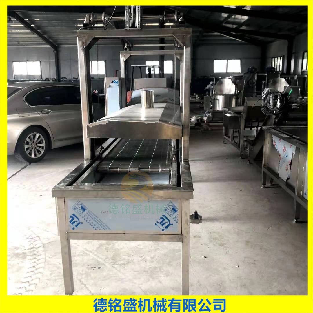 齿轮翻转出料的油条油炸机 小酥鱼猪肉条油炸流水线 鸡腿油炸机