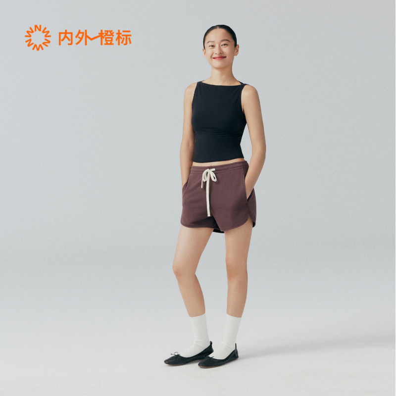 内外橙标口袋抽绳纯色短卫裙通勤日常百搭运动舒适女士2025NEIWAI 舒卫实拍商品图