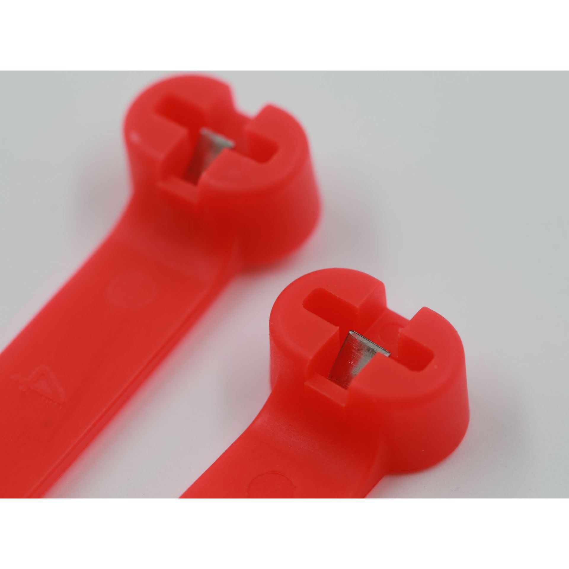 冬季电动车三轮车防滑链双齿活扣自锁轮胎应急束带防滑扎带钢牙