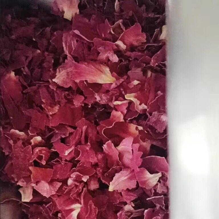 珞野碎玫瑰花瓣平阴食用重瓣红玫瑰干净无硫玫瑰花碎商用做冰粉