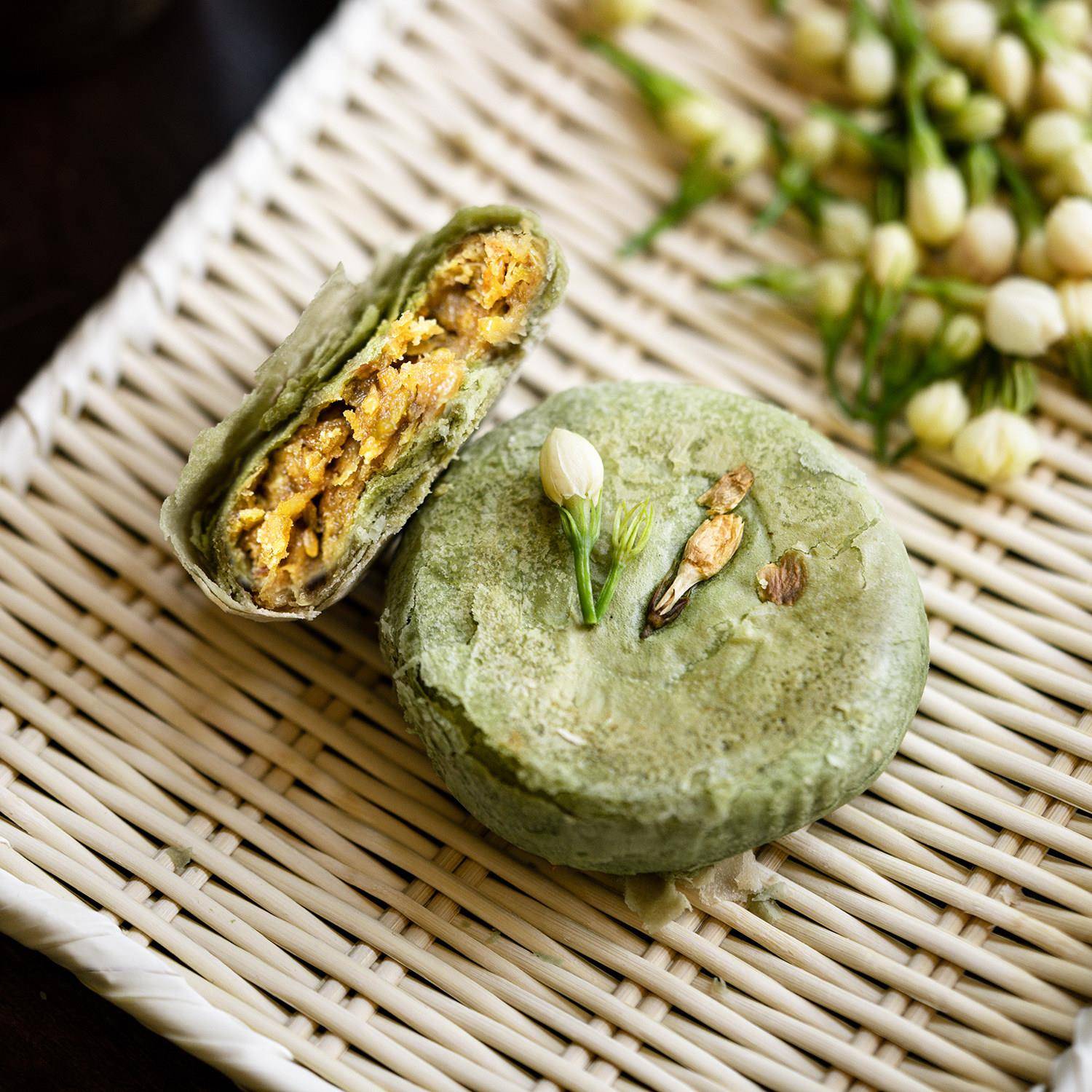 云南糕点南时|抹茶茉莉鲜花饼酥饼糕点下午茶点心云南特产现烤零