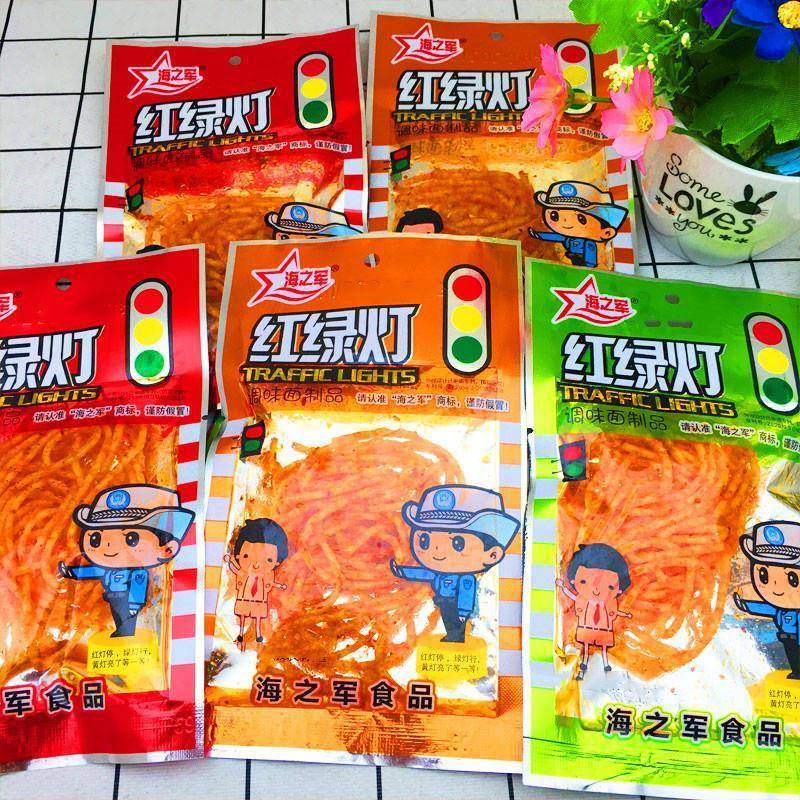 海芝陆军交通灯麻辣条50袋8090童年怀旧小吃湖南风味五分钱麻辣丝