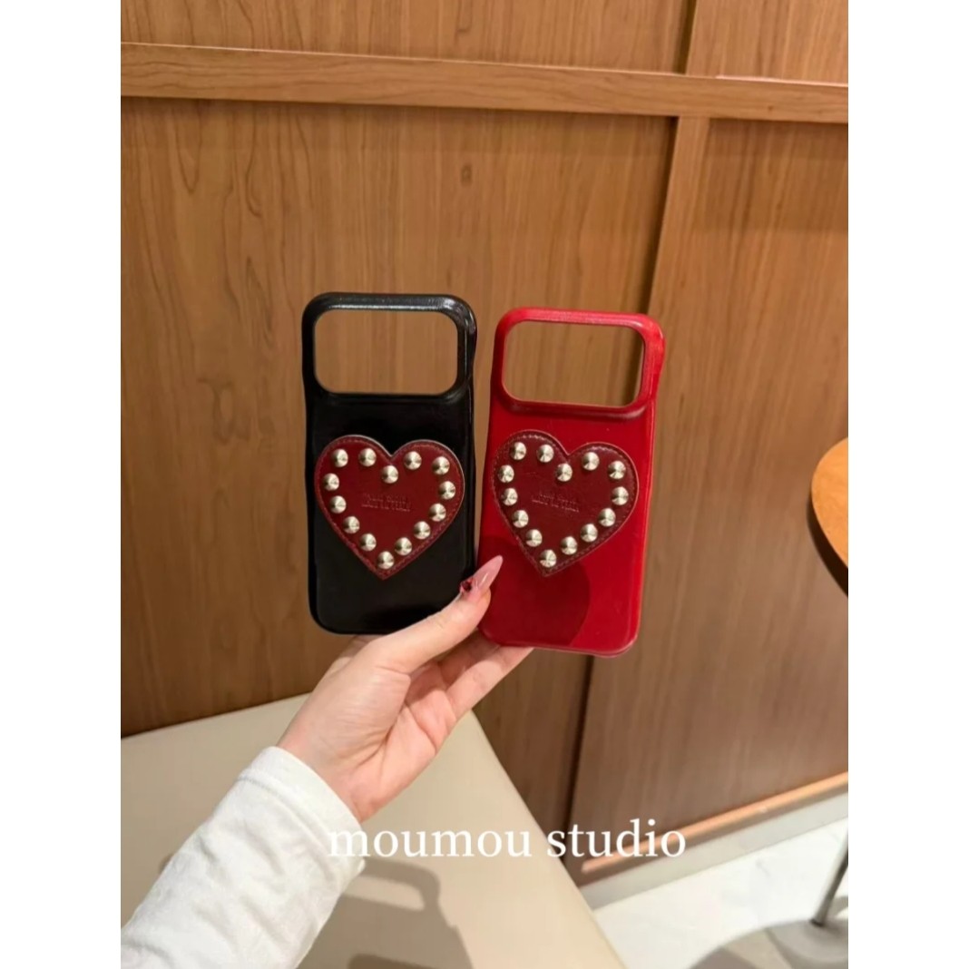 MOMOMOSTUDIOS小众ins酒红皮纹铆钉爱心支架适用iP