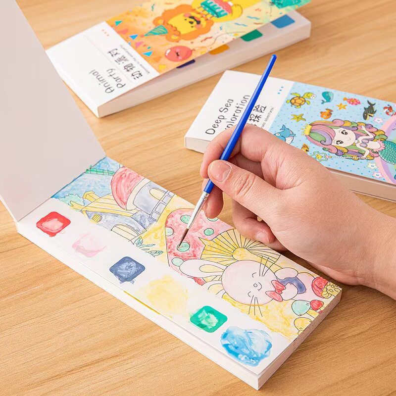 4款儿童水彩涂色画画本82x190mm幼儿园宝宝填色绘画便携图画本diy涂鸦绘本图画不重复送画笔