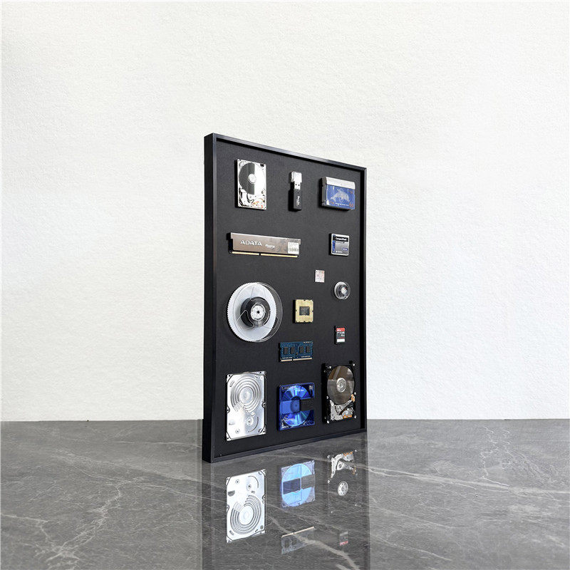 原创立体存储世界硬盘光盘黑底裱画现代艺术挂墙画家居装饰摆件