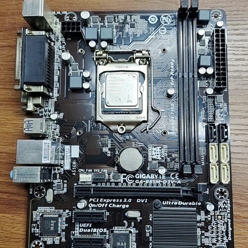 议价出售：技嘉B85M-D3V-A，带原装i3-4170CPU处