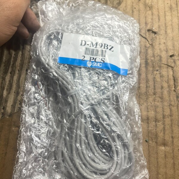 议价SMC磁性开关连接线 D-M9BZ