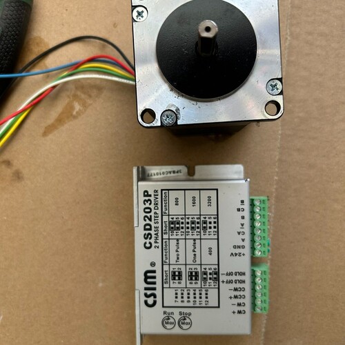 台湾原装CSIM CSD203P二相步进驱动器，成色如图，功