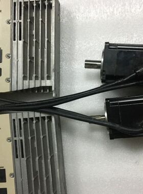 SGD7S-2R8A00A七系400瓦脉冲型驱动器，带电详谈