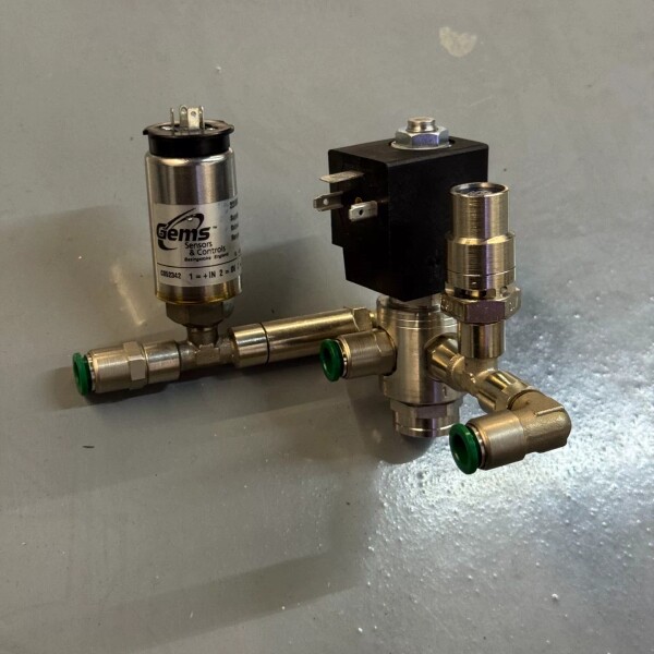 非标价GEMS鍘嬪姏浼犳劅鍣�2200CG3F009B3UA001议价