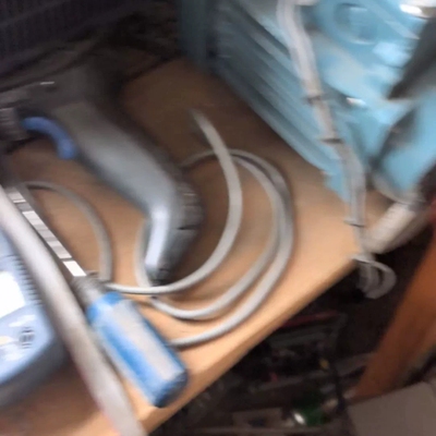 议价力普变频器，LP-A2000-0037G43A一台实物拍